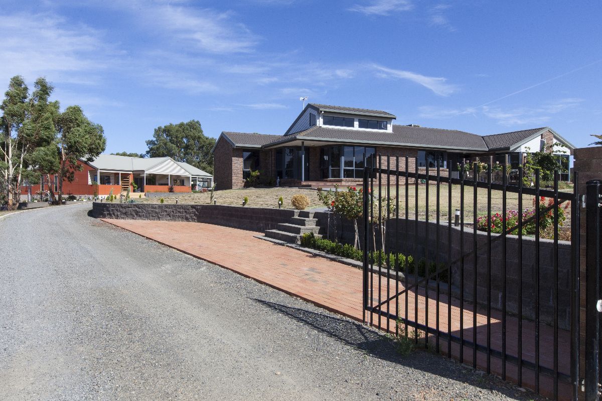 74 Tatyoon Road, Ararat VIC 3377, Image 0