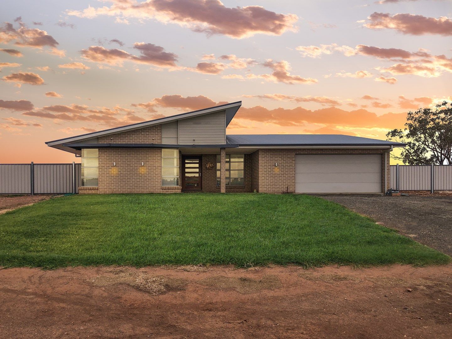 2 Nancye Place, Forbes NSW 2871, Image 0