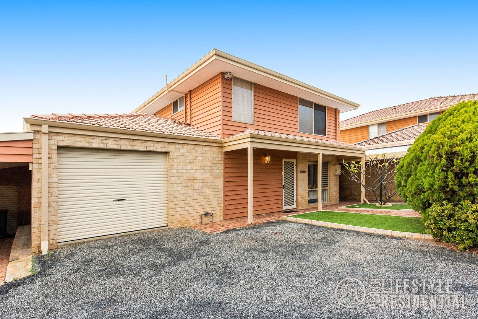 2/8 Collett Place, Guilderton WA 6041, Image 0