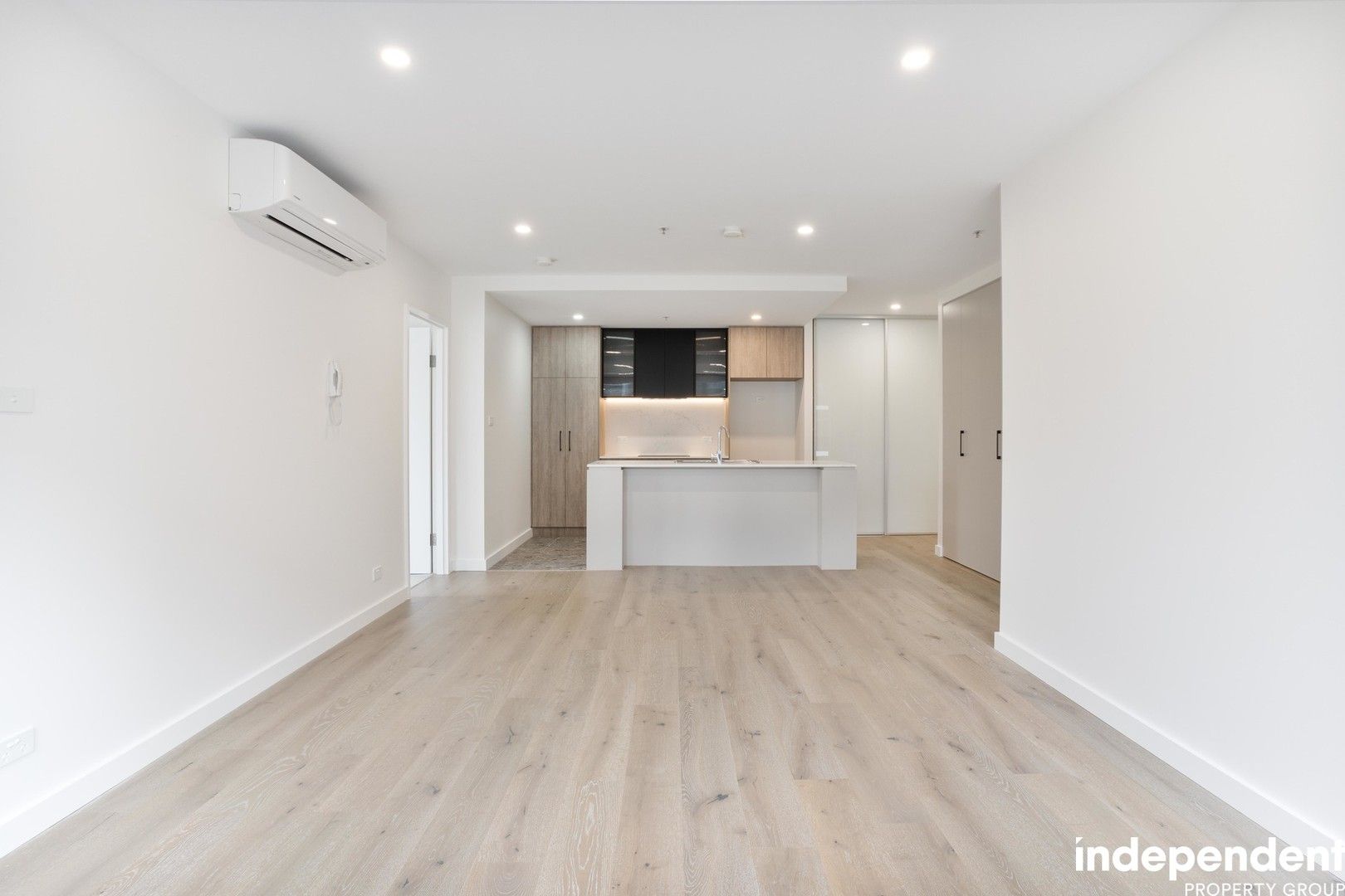 2 bedrooms Apartment / Unit / Flat in 14/39 Mcintyre Street NARRABUNDAH ACT, 2604