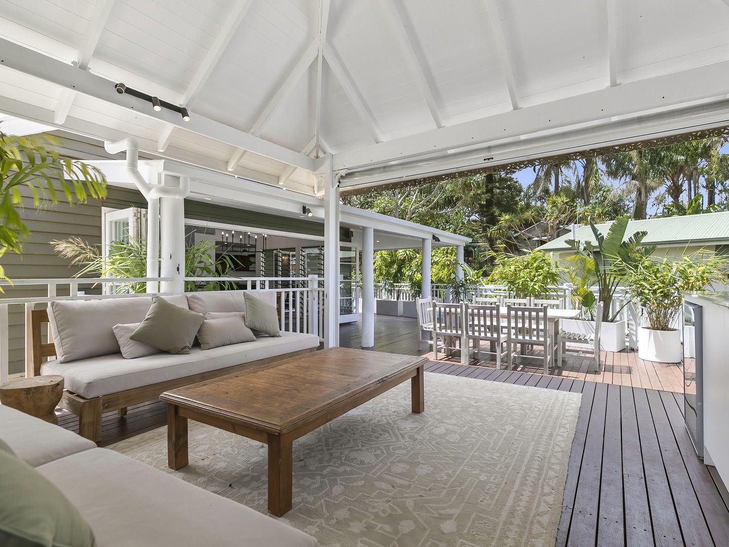 9 Oak Street, Sunshine Beach QLD 4567, Image 0