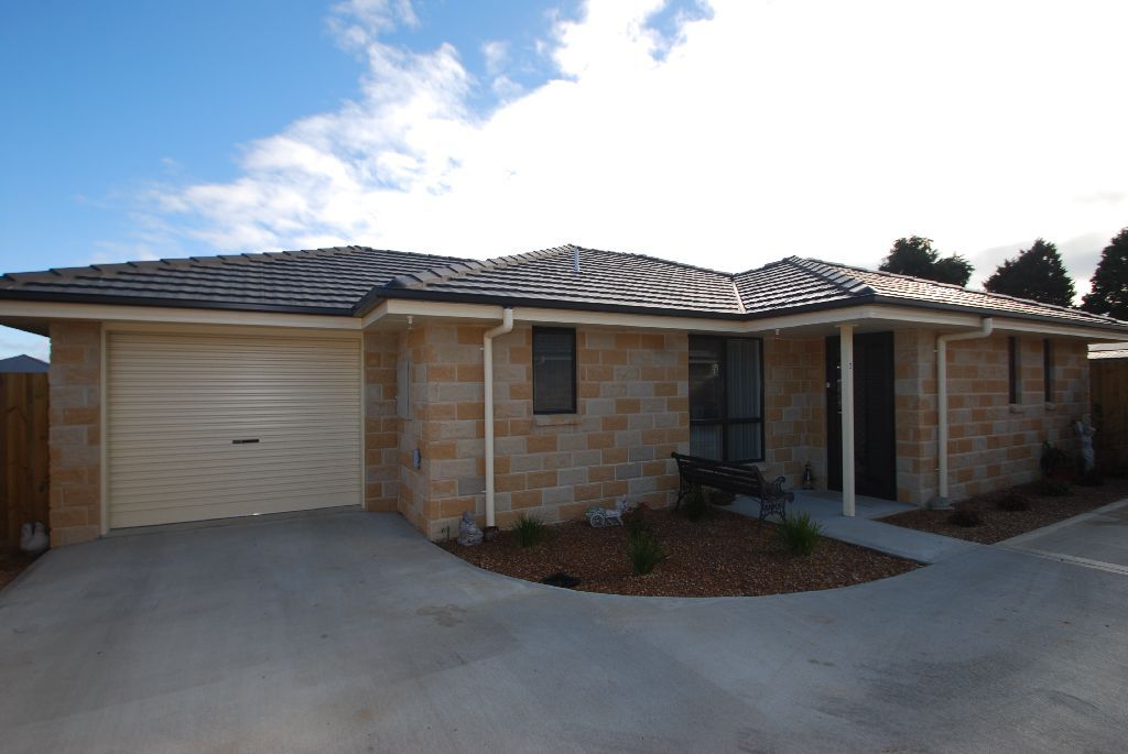 2/56A Pakenham Street, LONGFORD TAS 7301, Image 1