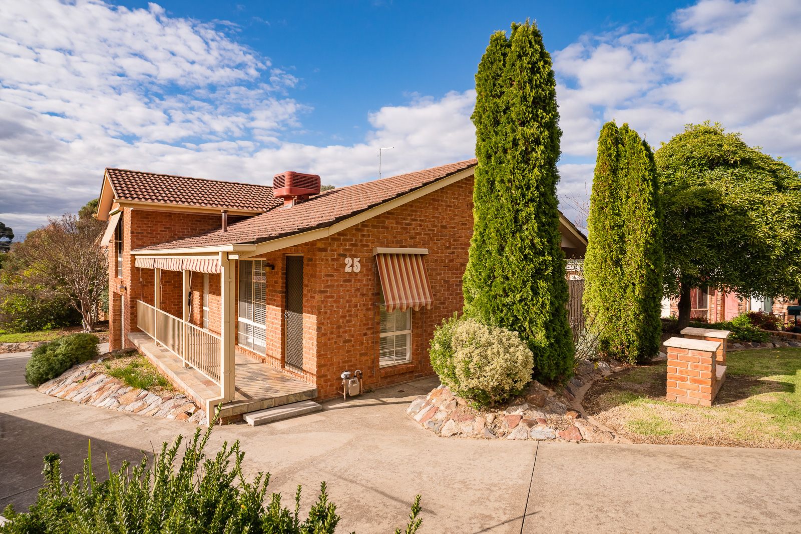 3 bedrooms Townhouse in 1/25 Harvey Court GLENROY NSW, 2640