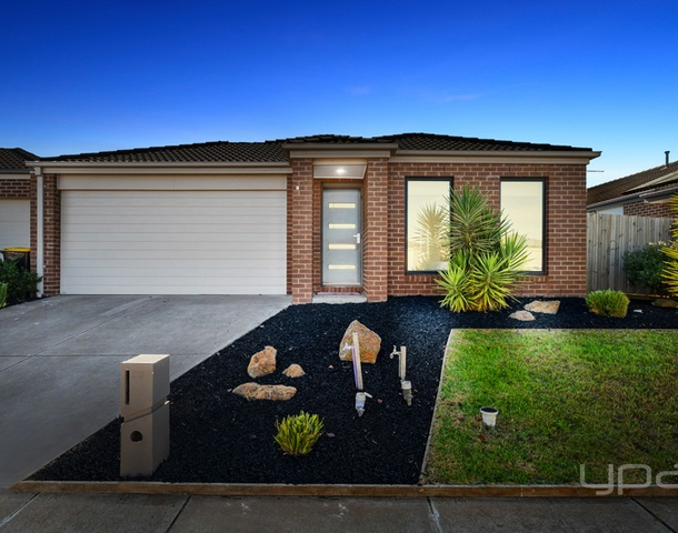 42 Toolern Waters Drive, Weir Views VIC 3338