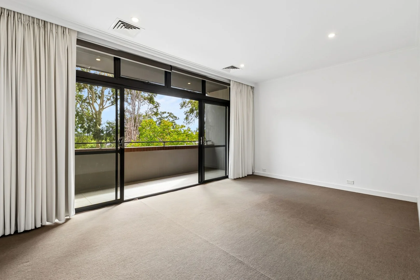 Additional image 5 of 8 Lupin Hill Grove, Nedlands WA 6009