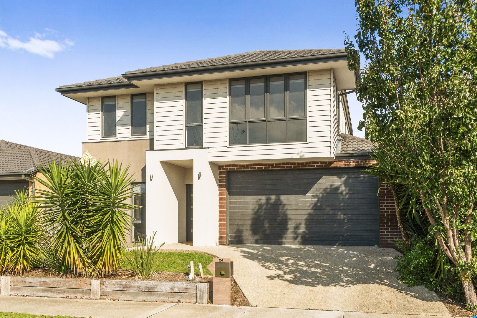 24 Riverstone Boulevard, Clyde North VIC 3978, Image 0
