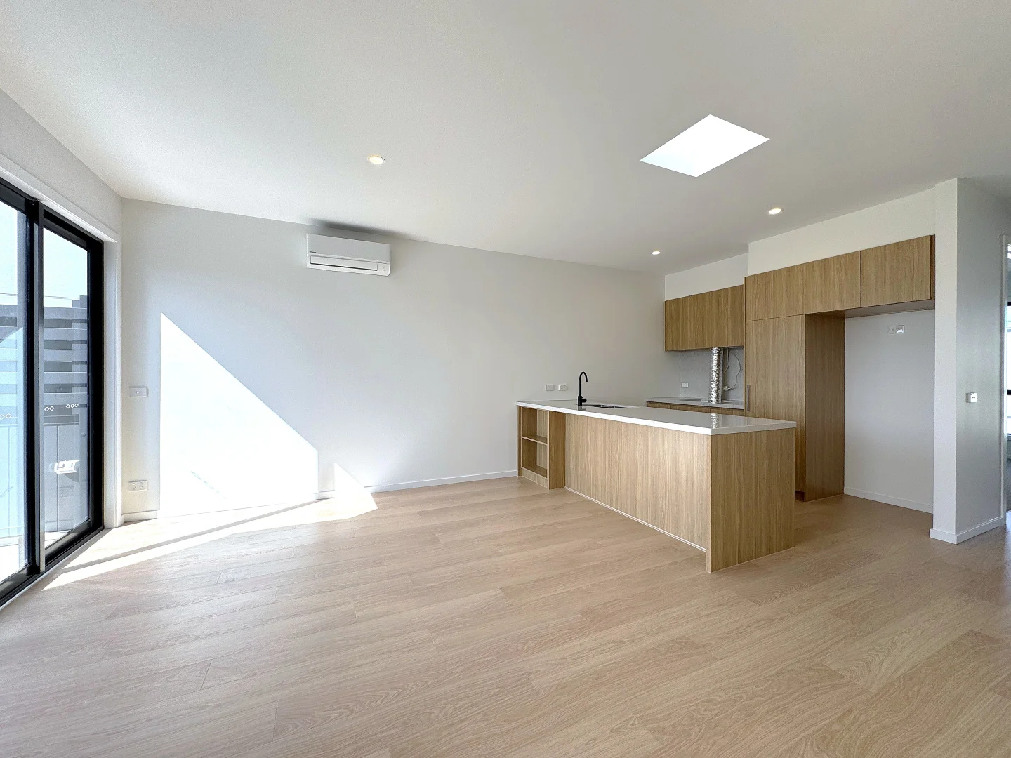 Additional image 3 of 33 Astoria Rd, Wollert VIC 3750