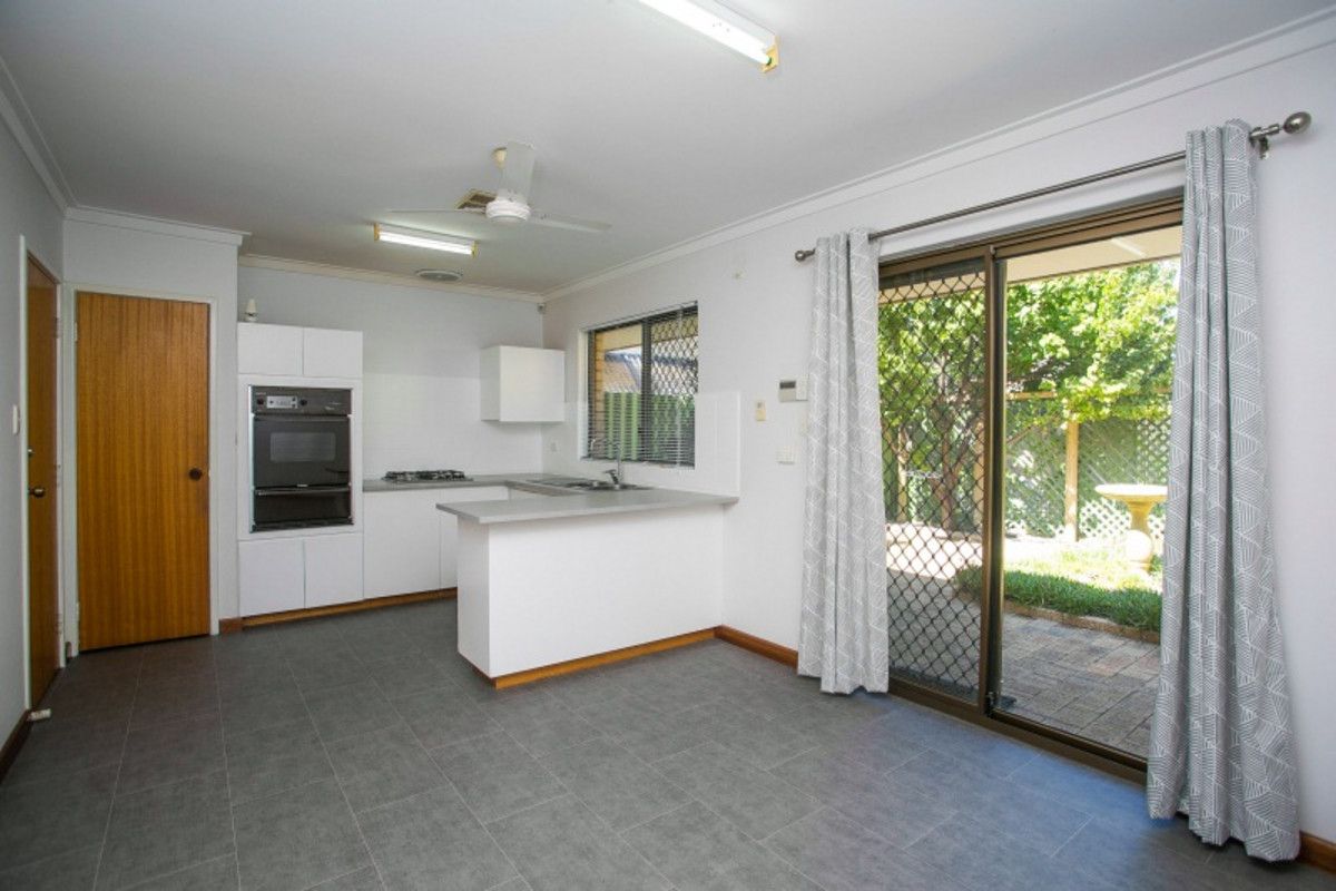 2 Brian Avenue, Yokine WA 6060, Image 2