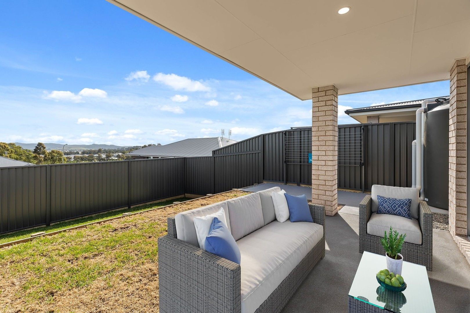 2 bedrooms House in 13A Font Hill Drive FARLEY NSW, 2320