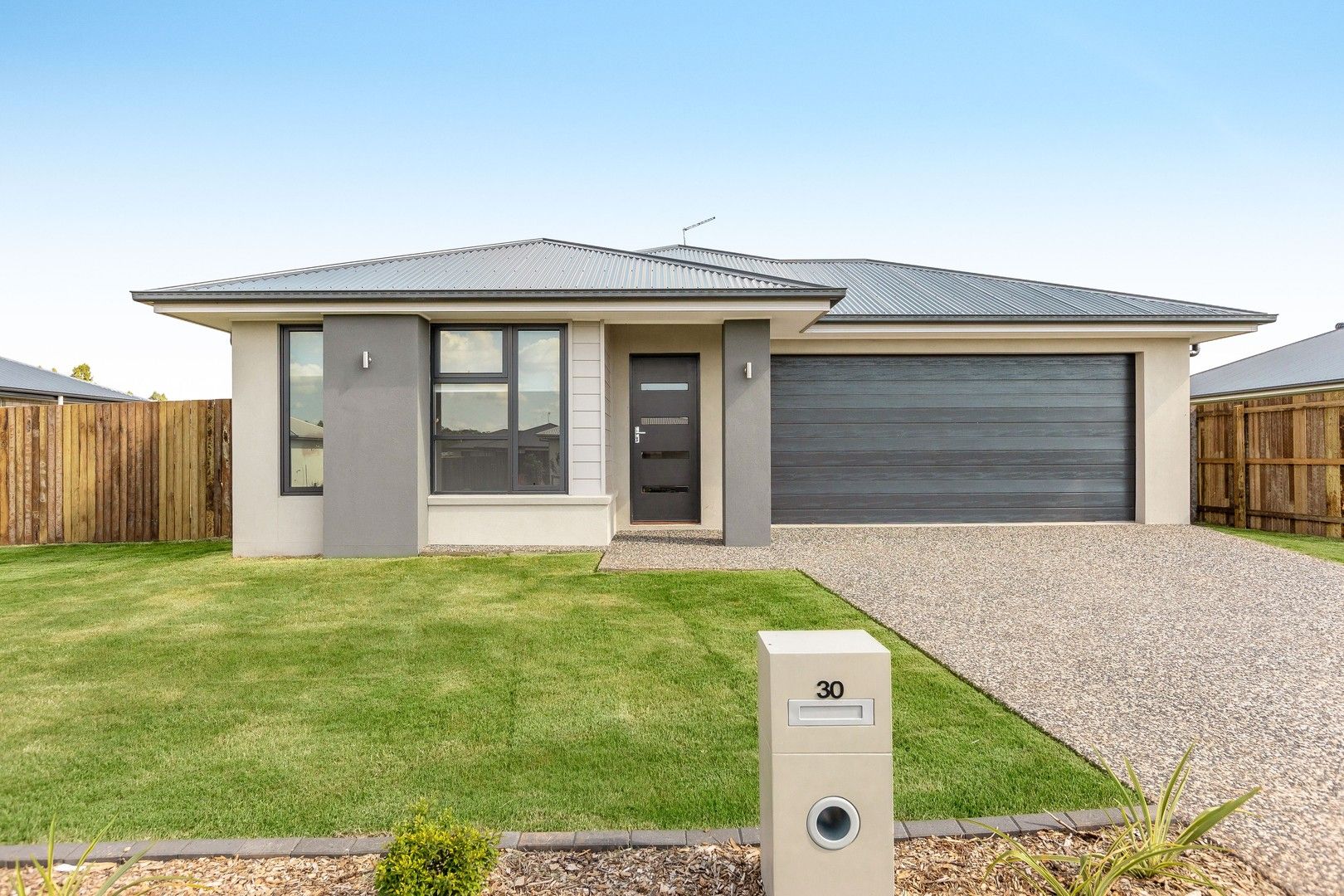 30 Abbeyfeale Circuit, Meringandan West QLD 4352 House For Rent