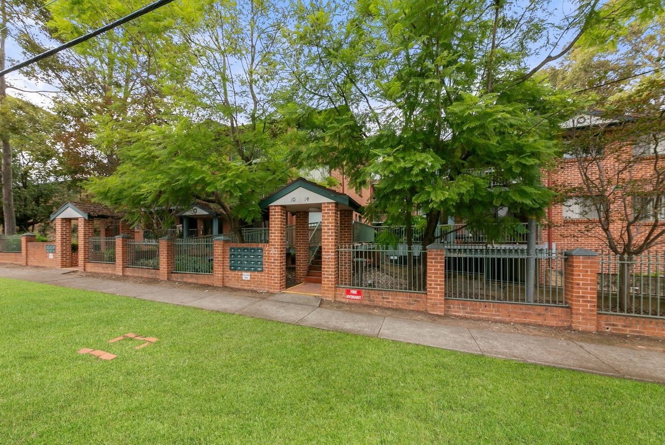 2 bedrooms Apartment / Unit / Flat in 12/10-14 Arthur Street MERRYLANDS NSW, 2160