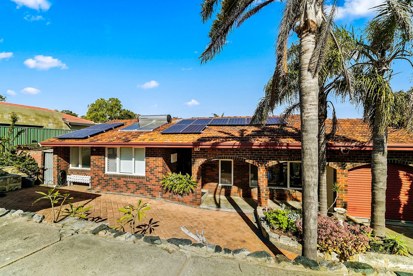 126 Mullaloo Drive, Kallaroo WA 6025, Image 2