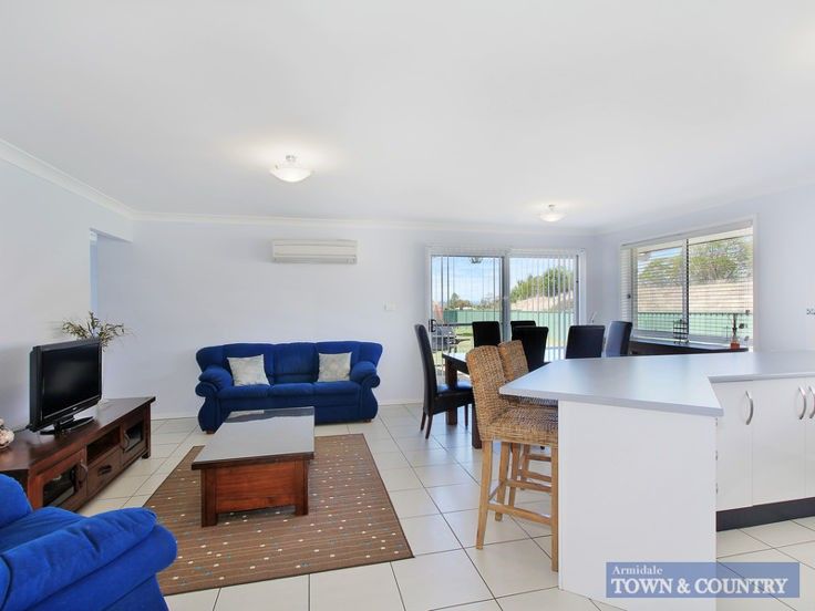 6 Netherton Park Avenue, Armidale NSW 2350, Image 2