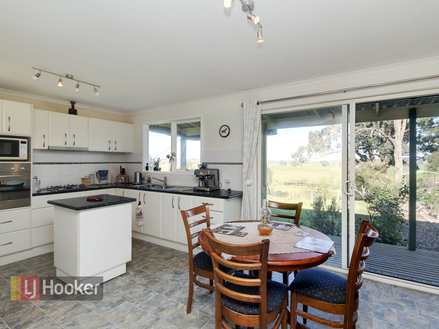 37 Giles Street, Wiseleigh VIC 3885, Image 2