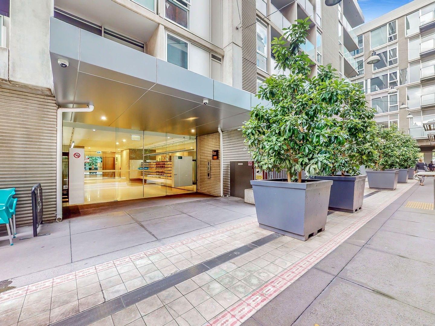 2 bedrooms Apartment / Unit / Flat in 1011V/162 Albert Street EAST MELBOURNE VIC, 3002