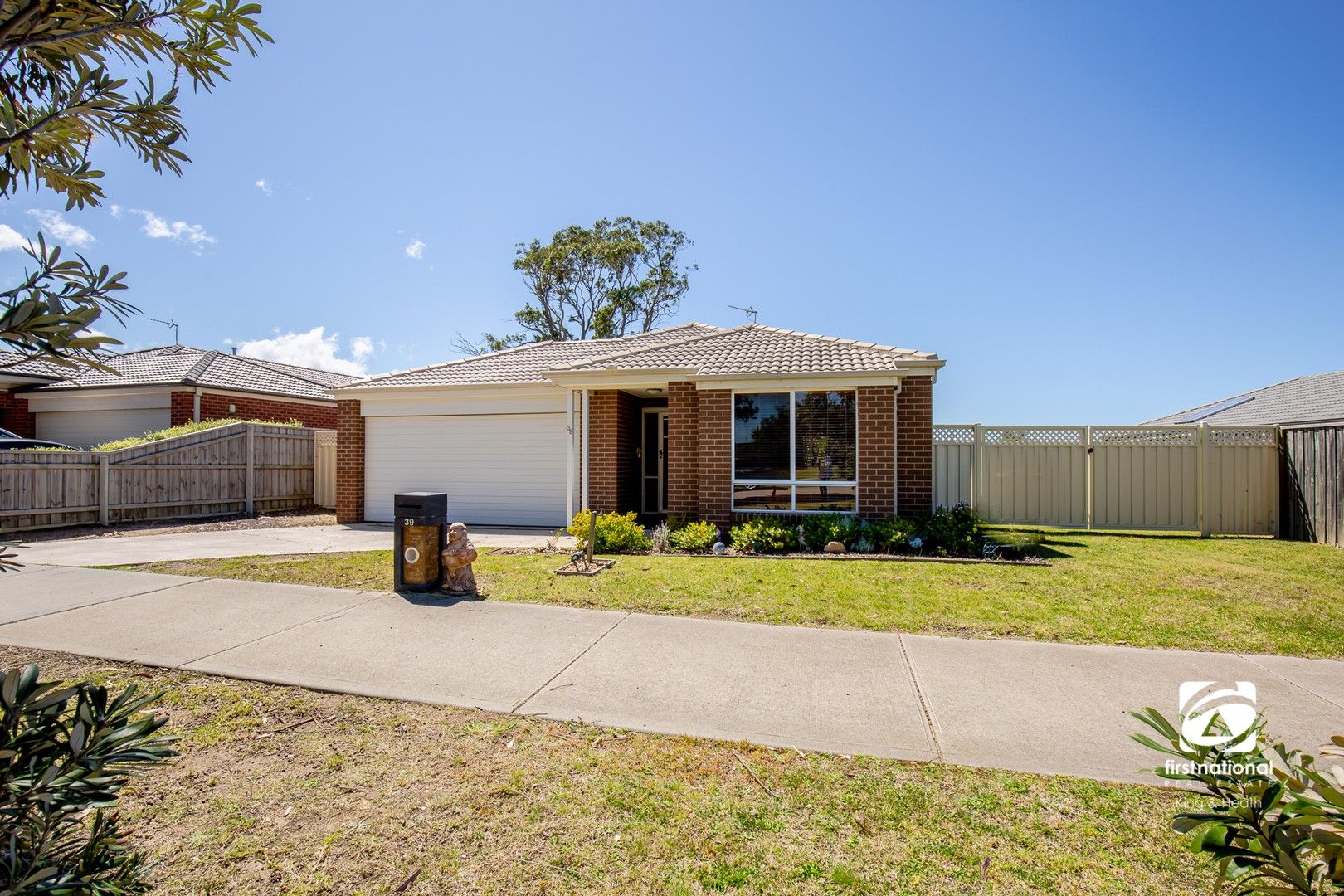 39 Coast Avenue, Paynesville VIC 3880, Image 0