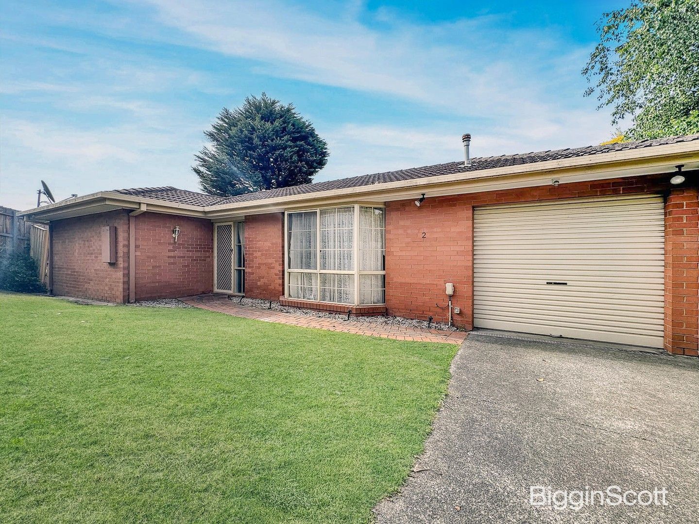 2 bedrooms Apartment / Unit / Flat in 2/57 Townsend Street GLEN WAVERLEY VIC, 3150