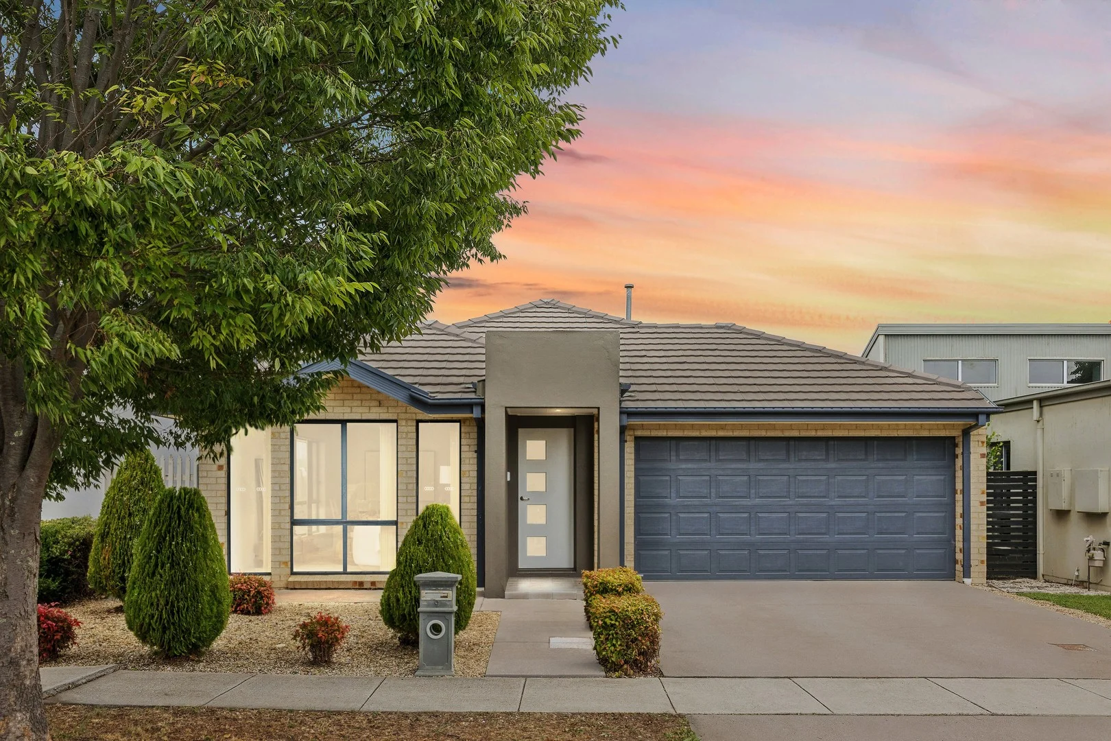 9 Denoon Street, Forde ACT 2914