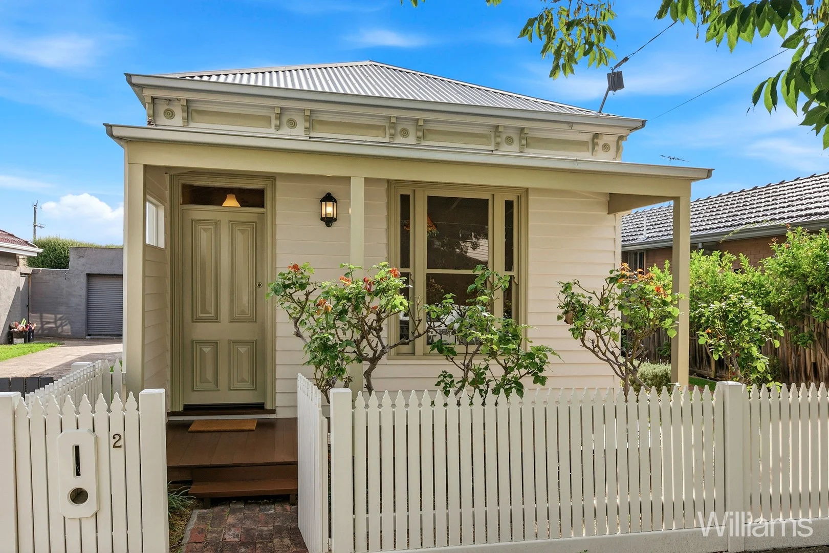 2 Monmouth Street, Newport VIC 3015