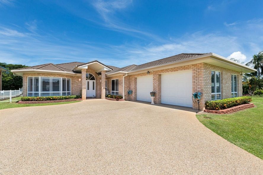 74 Dalrymple Esplanade, Innisfail Estate Property History & Address