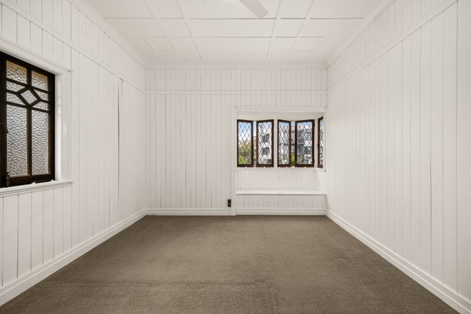 16 Upper Clifton Terrace Red Hill 4059 - Image 6