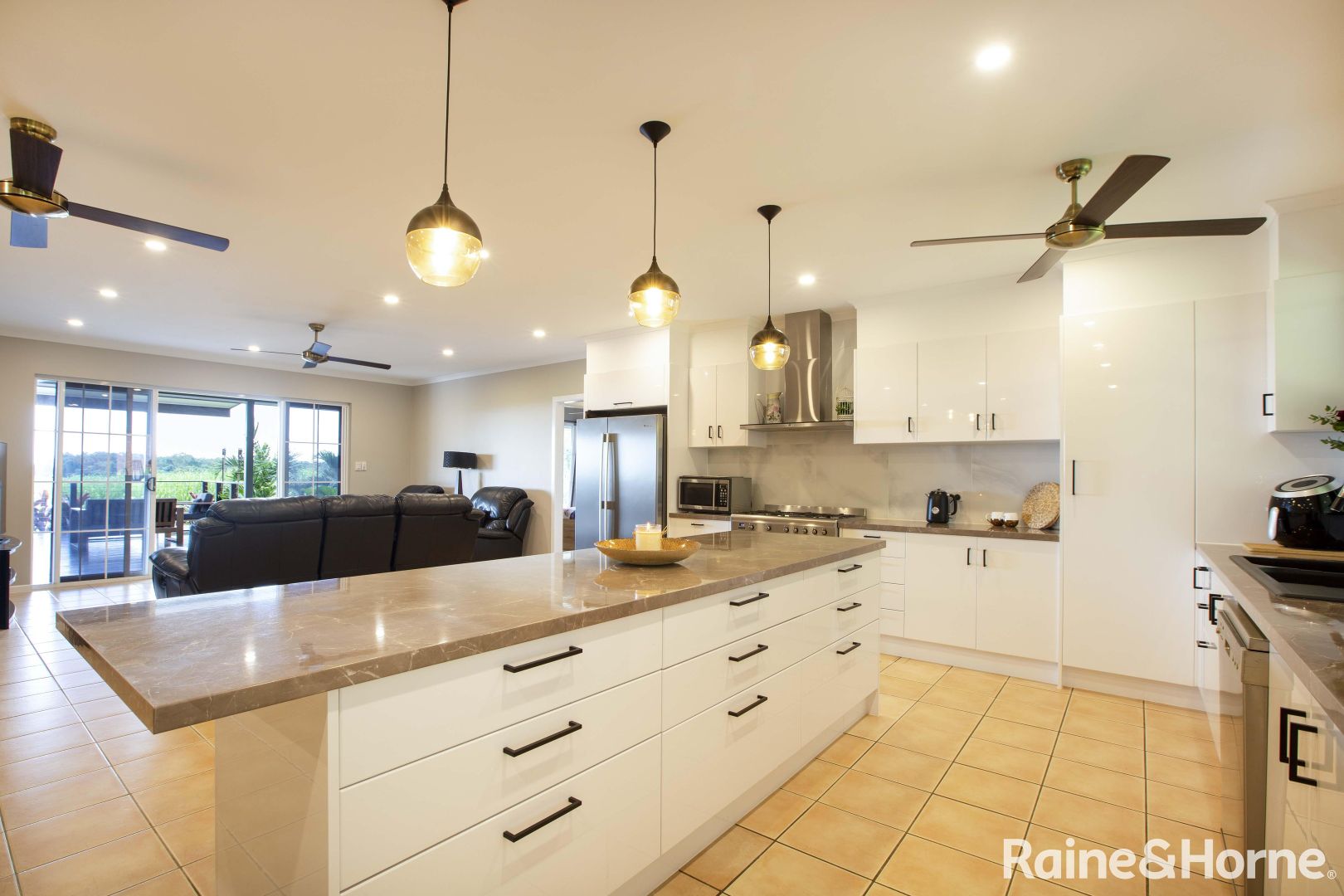 92 De Meio Drive, Lower Daintree Property History & Address Research