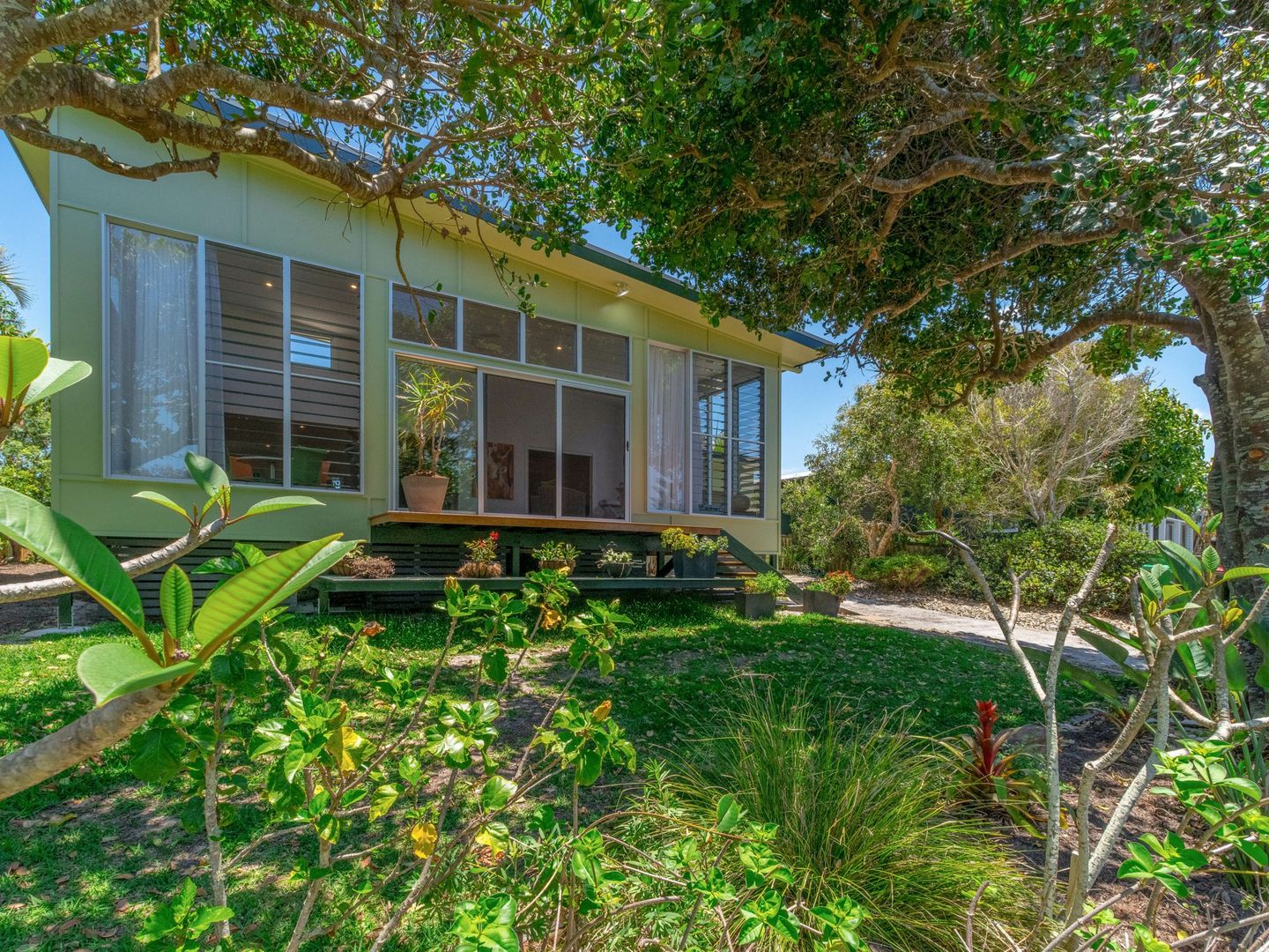 6 Poinsettia Crescent, Brooms Head NSW 2463, Image 1