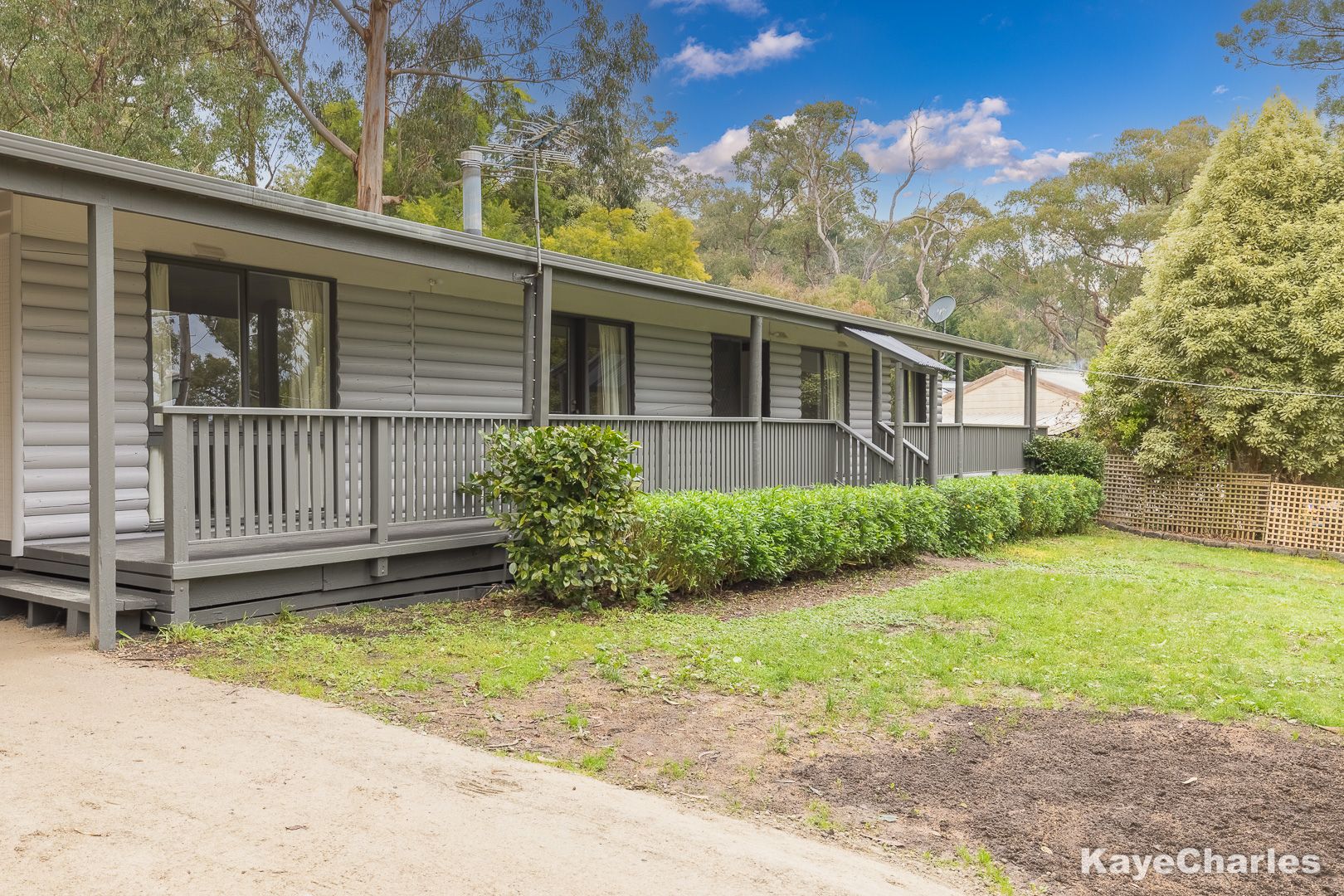 4 Simmons Close, Cockatoo VIC 3781, Image 1