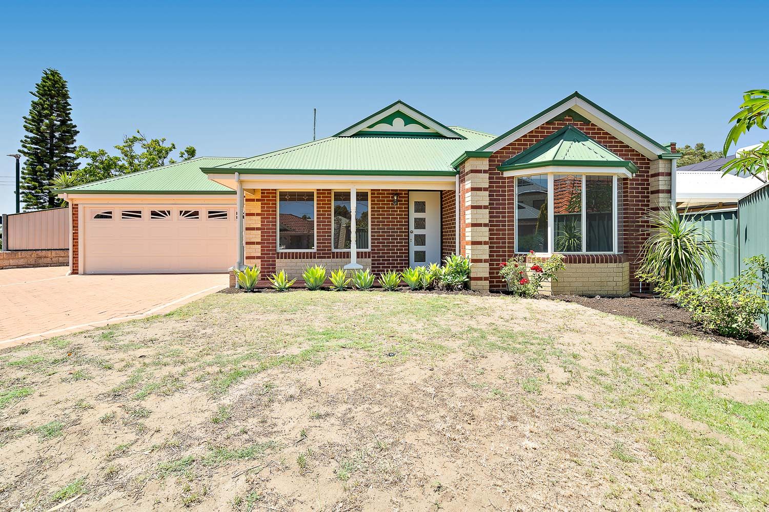 1 Caphorn Close, Bibra Lake WA 6163, Image 0