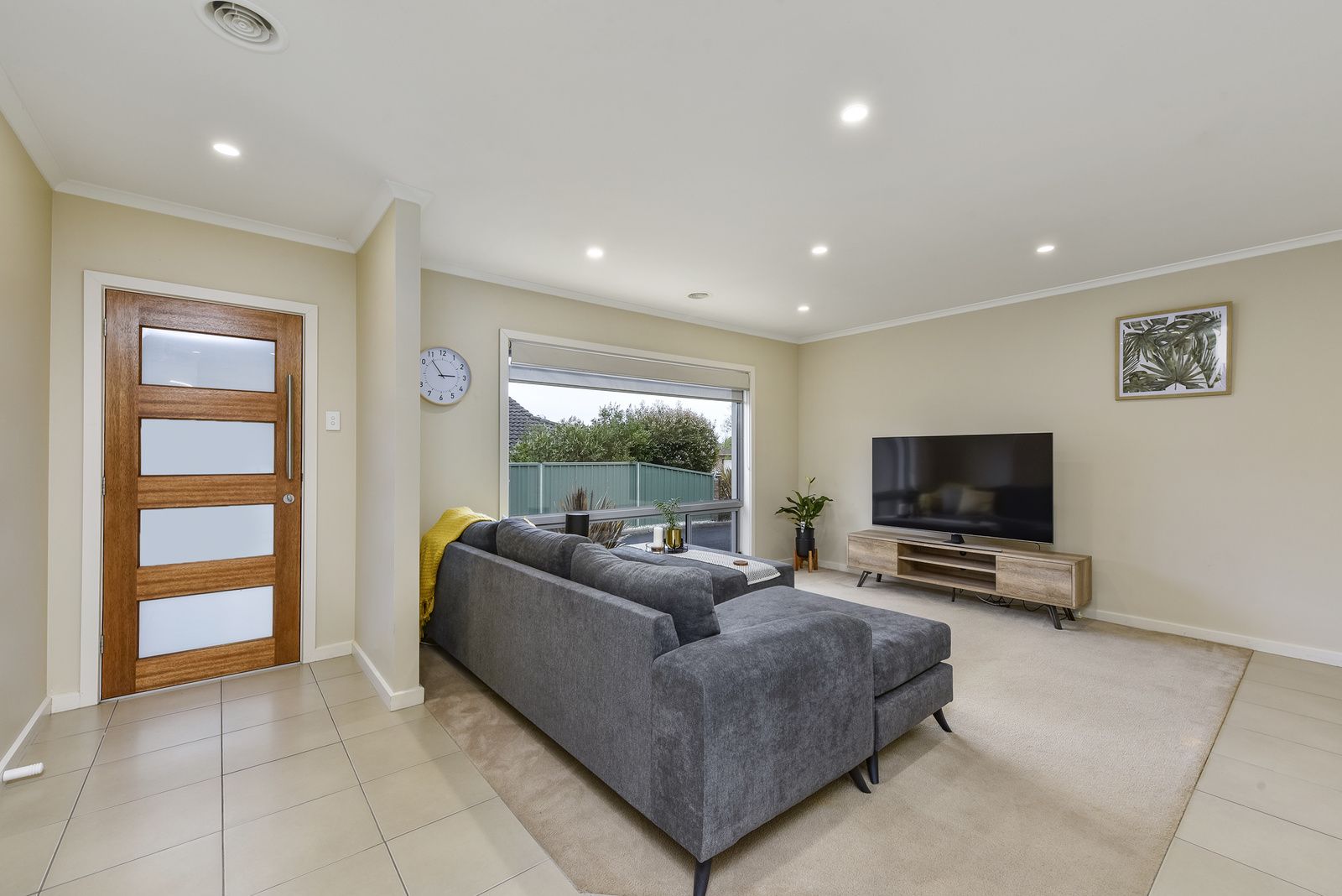 2/10 Knight Court, Mount Gambier SA 5290, Image 2