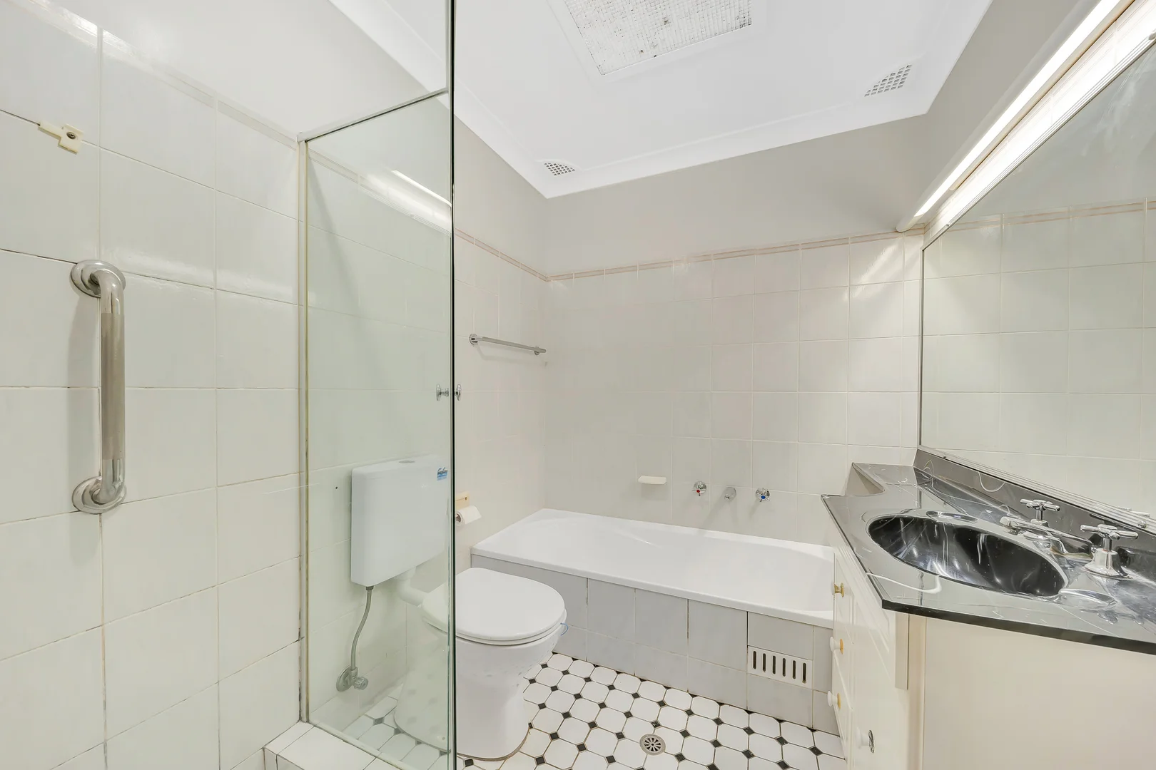 Additional image 3 of 34 Gooden Drive, Baulkham Hills NSW 2153