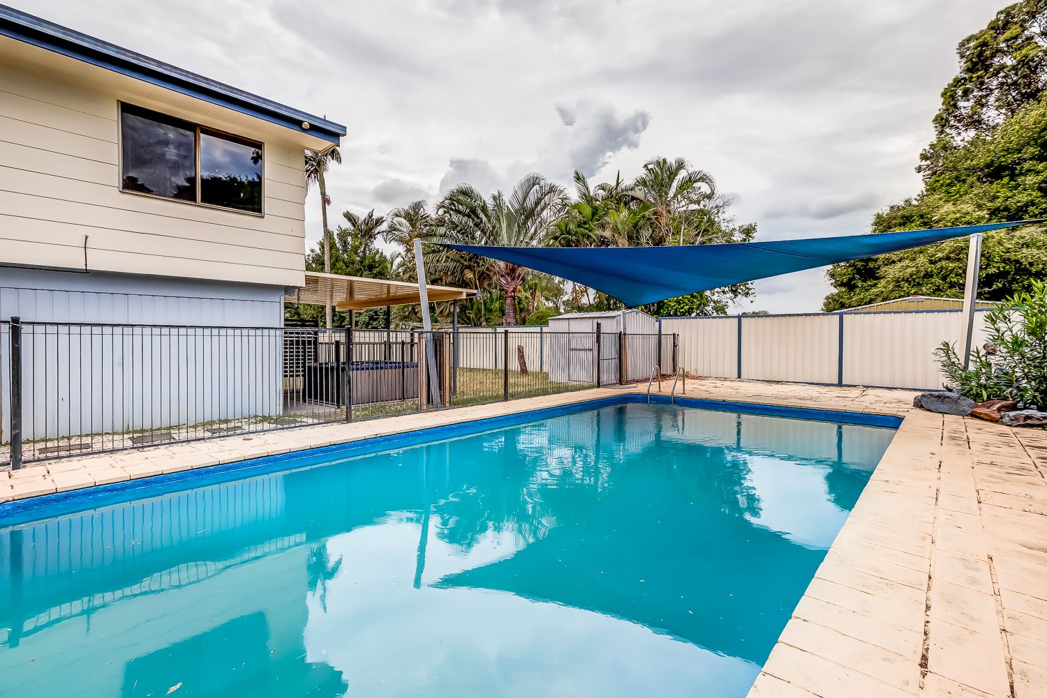 3 bedrooms House in 8 Bushlark Street CRESTMEAD QLD, 4132