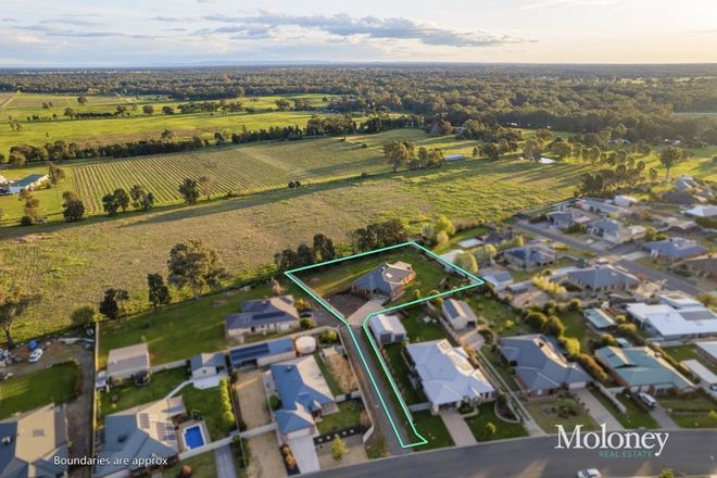 Picture of 33 Morley Drive, WAHGUNYAH VIC 3687