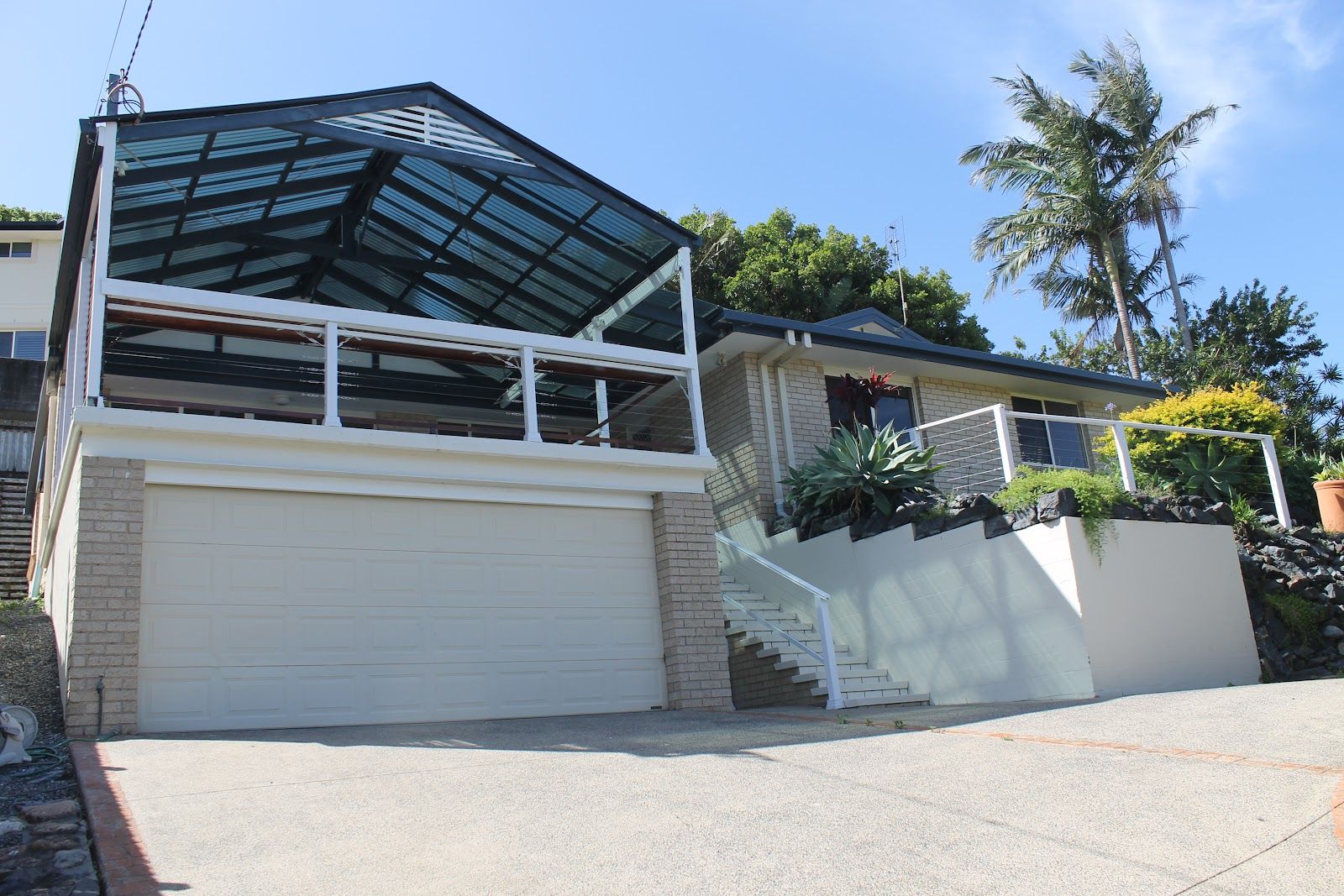 4 bedrooms House in 15 Korora Bay Drive KORORA NSW, 2450