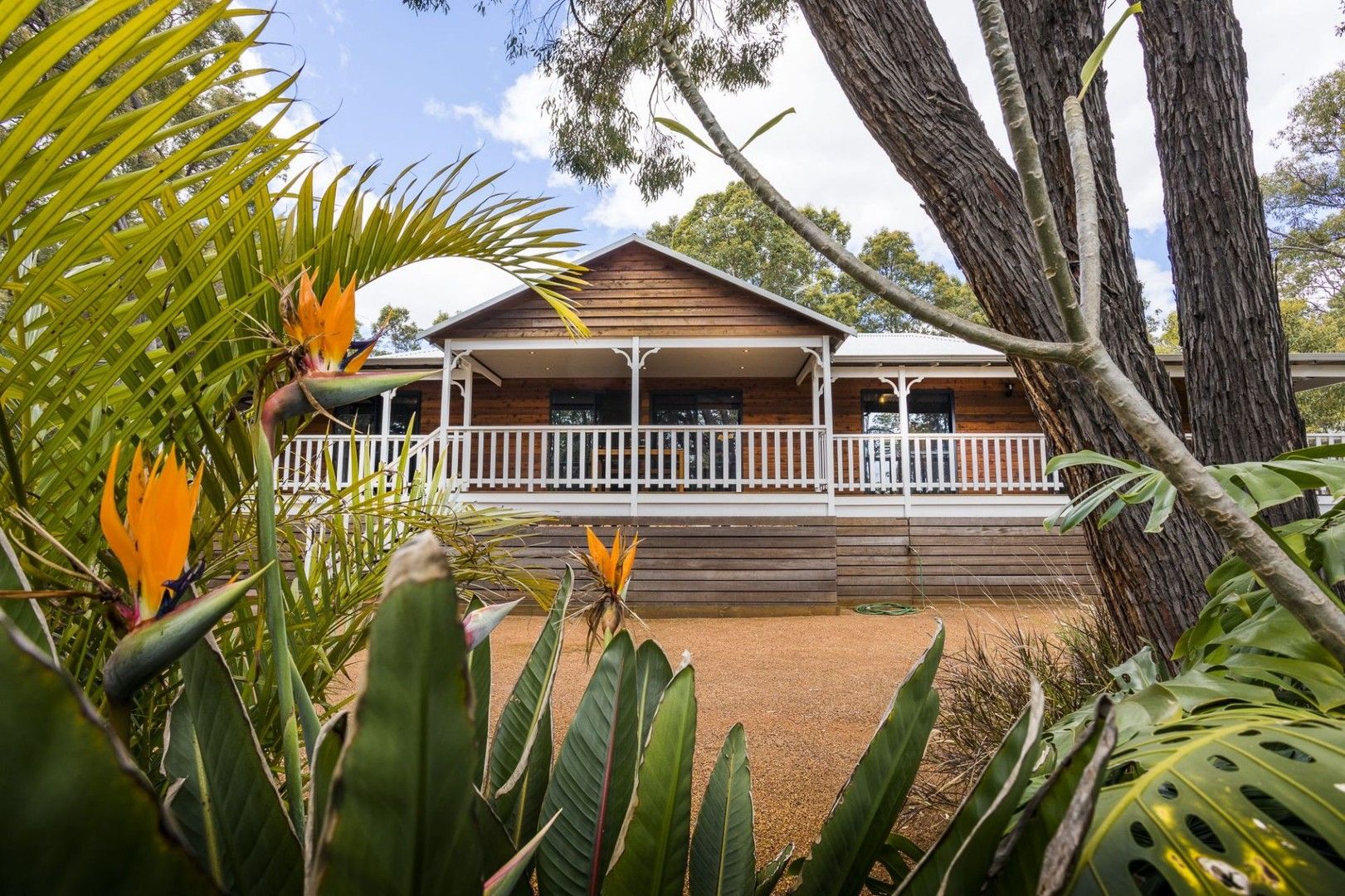 3 bedrooms House in 17 Patton Road MUNDARING WA, 6073