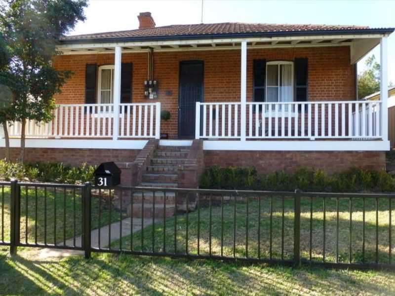 31 Hill Street, Parkes NSW 2870, Image 0