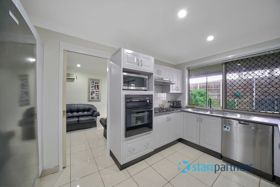 30 Bulmann Avenue, Horningsea Park NSW 2171, Image 2