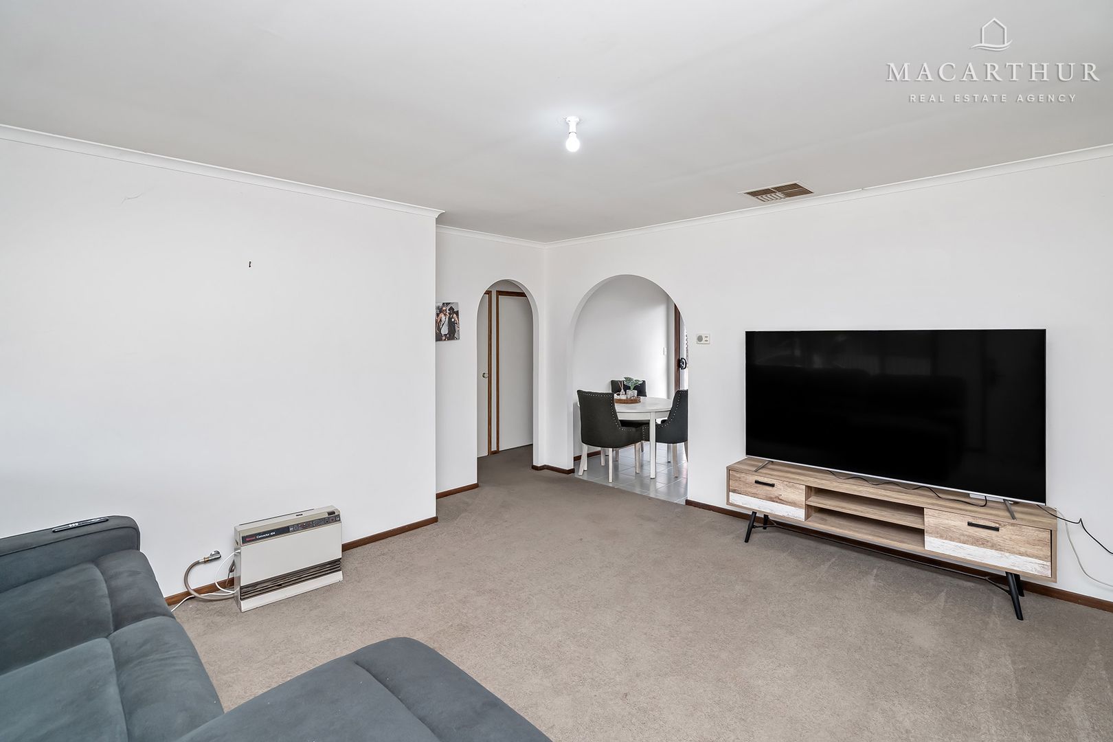 1/14 Canola Place, Estella NSW 2650, Image 1