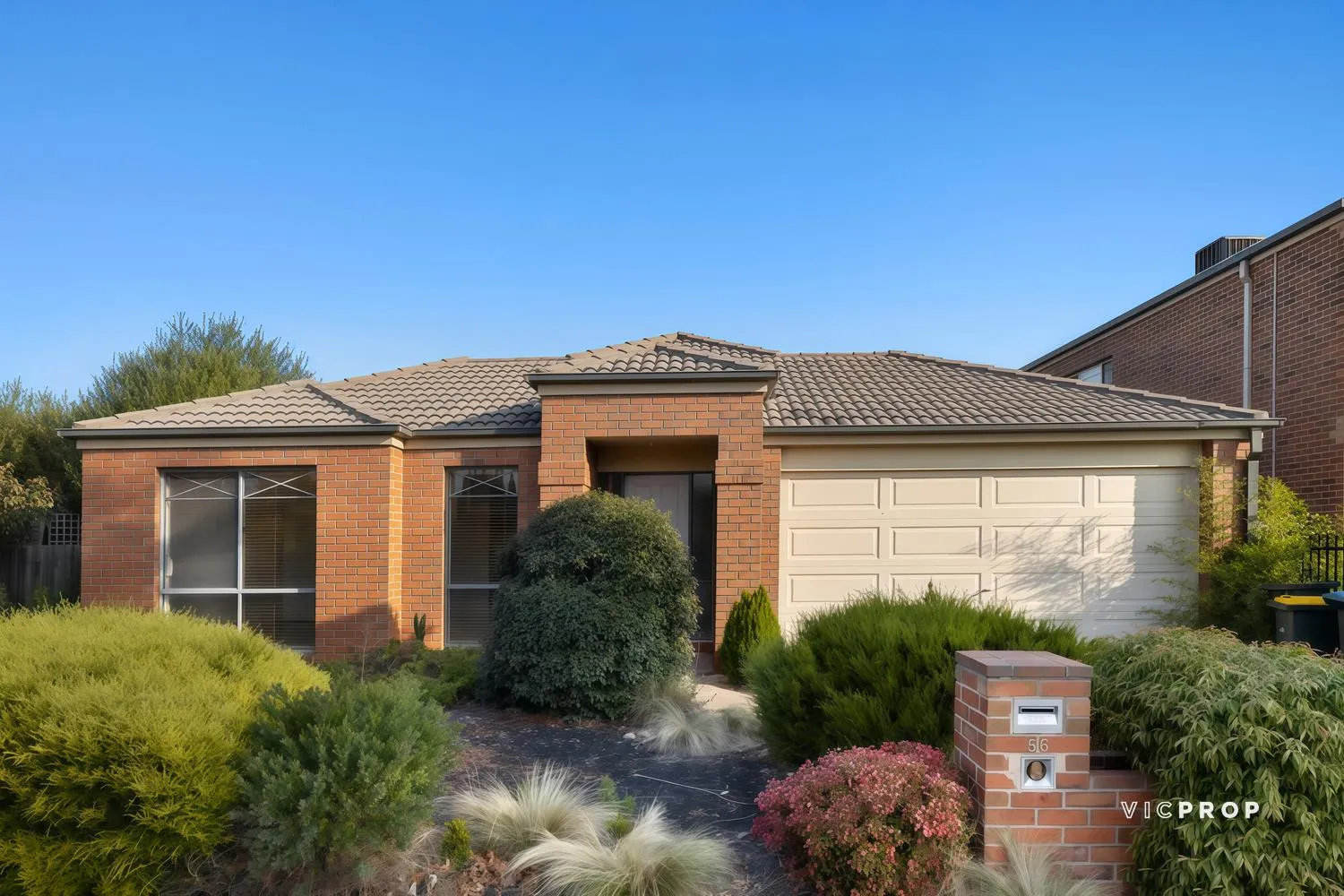 UNDER APPLICATION - CONVENIENCE FAMILY HOME NEAR POINT COOK TOWN CENTRE!, Point Cook