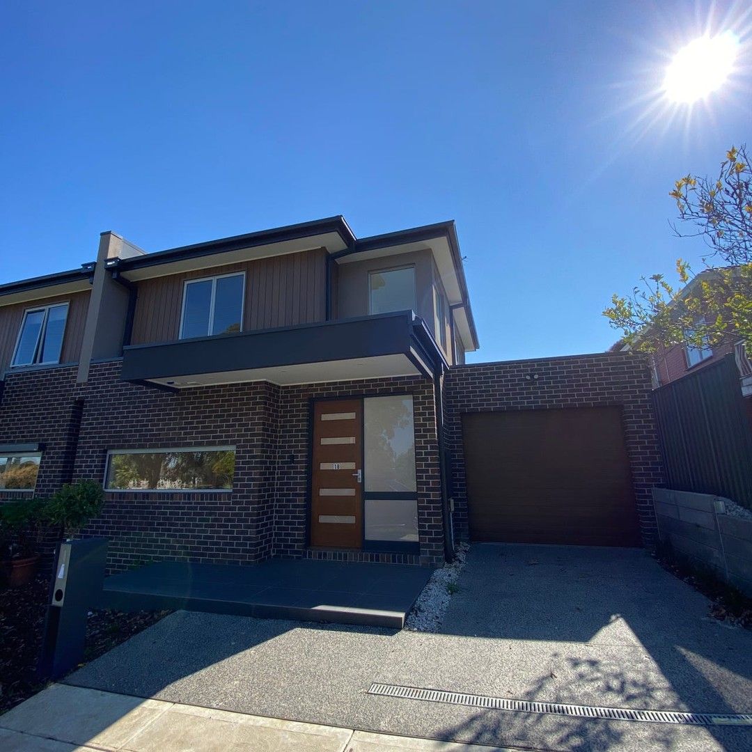 3 bedrooms Townhouse in 1B Anthony Avenue DONCASTER VIC, 3108