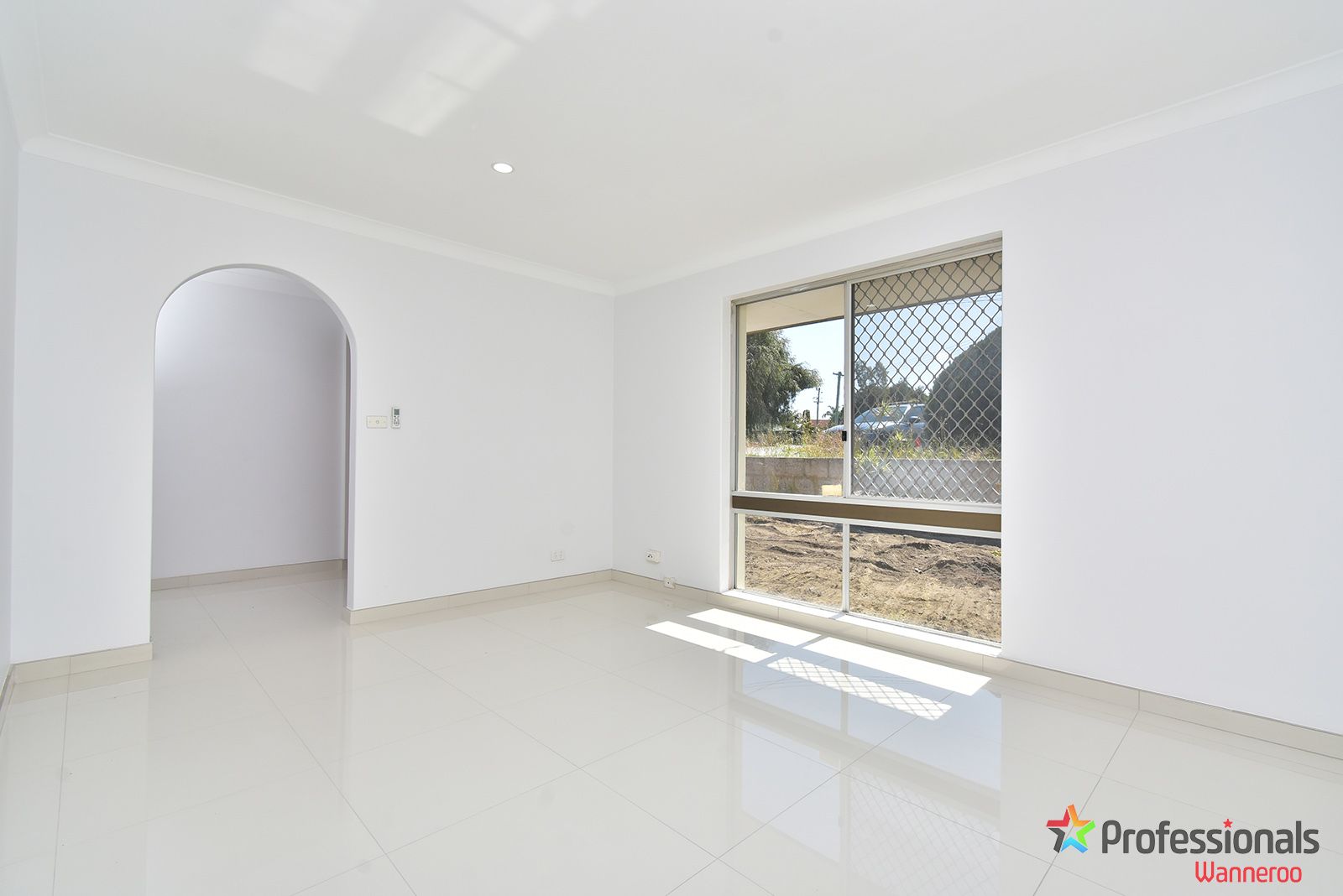 6 Whitworth Avenue, Girrawheen WA 6064, Image 2