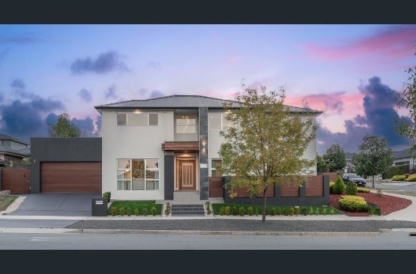 6 bedrooms House in 2 Lacewing Street WRIGHT ACT, 2611