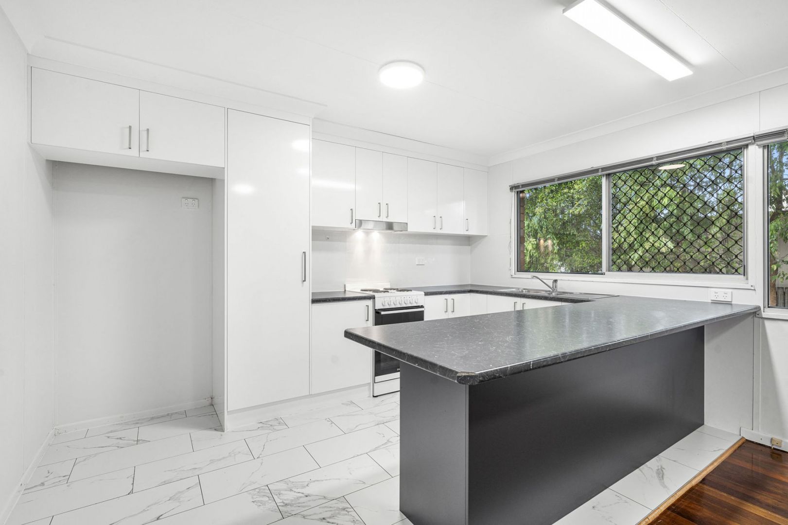 126 Cameron Pde, Wynnum QLD 4178 House For Rent Domain