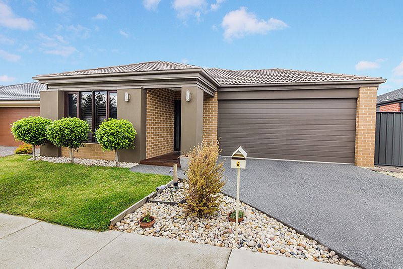 3 bedrooms House in 6 Gidran Way CLYDE NORTH VIC, 3978