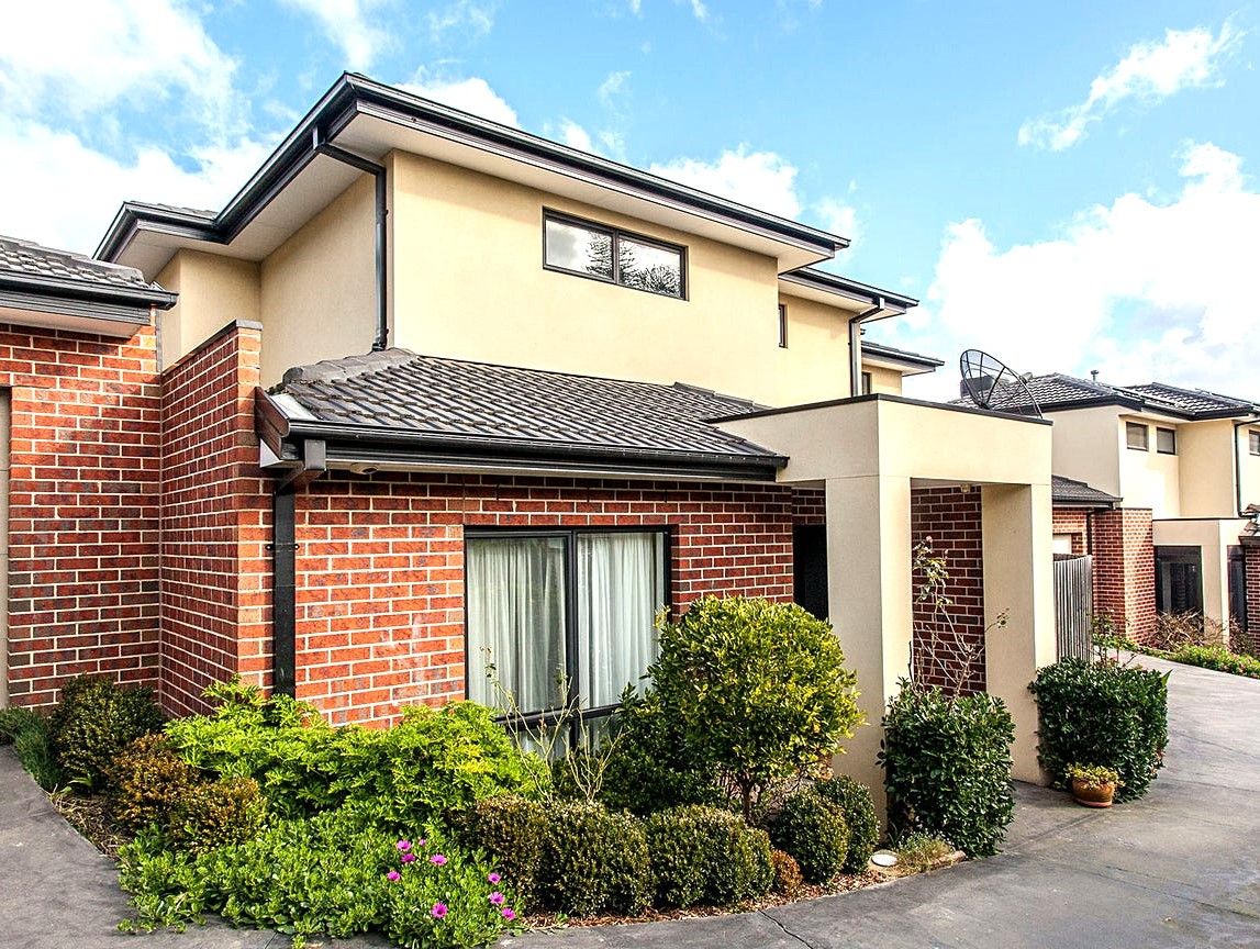 4 bedrooms Townhouse in 2/2 Tiller St BURWOOD EAST VIC, 3151