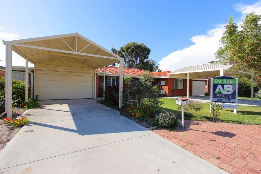 18 Munderee Place, Wanneroo WA 6065, Image 0