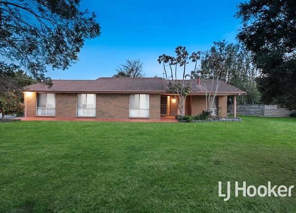 15 Richards Road, Nar Nar Goon VIC 3812