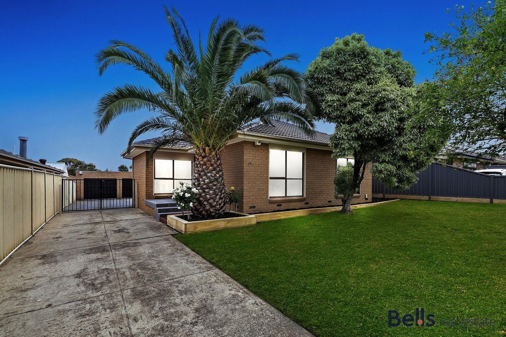 3 bedrooms House in 39 Harcourt Avenue ST ALBANS VIC, 3021