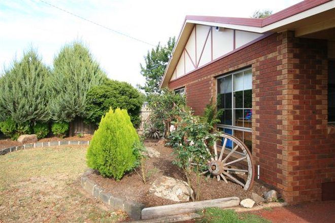Picture of 1 Banksia Court, WOODEND VIC 3442