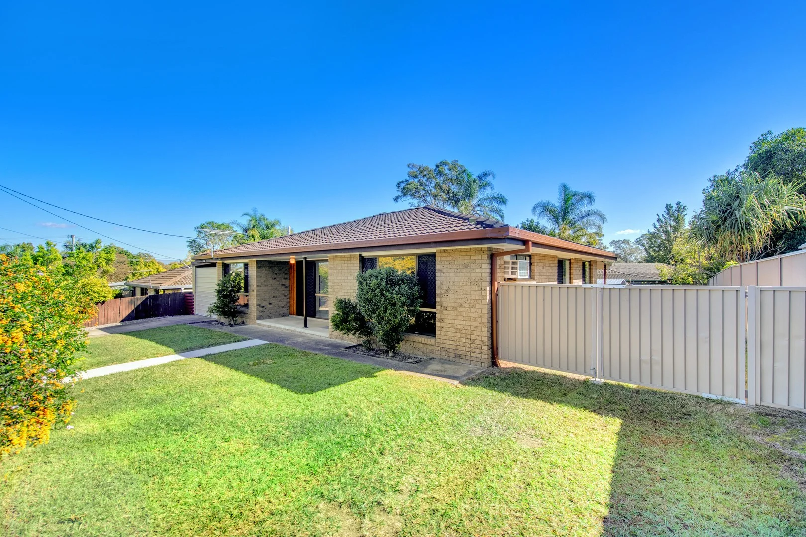 Petrie QLD 4502 photo 1